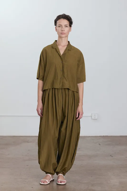 CROPPED SHIRTS / DK. OLIVE sold by Black Crane