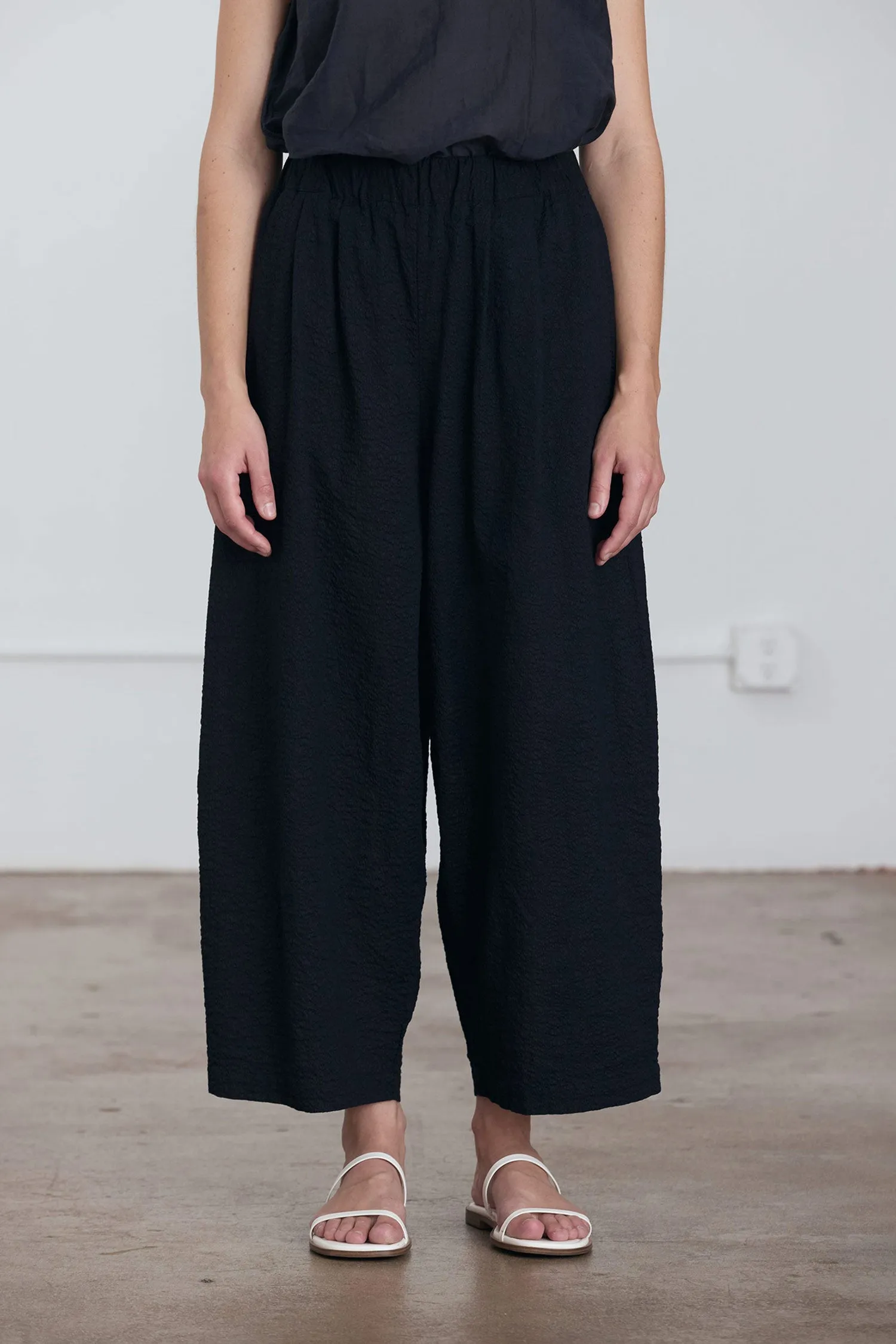 WIDE PANTS / MIDNIGHT sold by Black Crane product image thumbnail 2