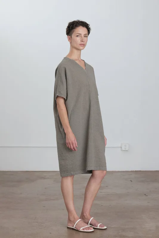 V-NECK DRESS / P. GREY made by Black Crane