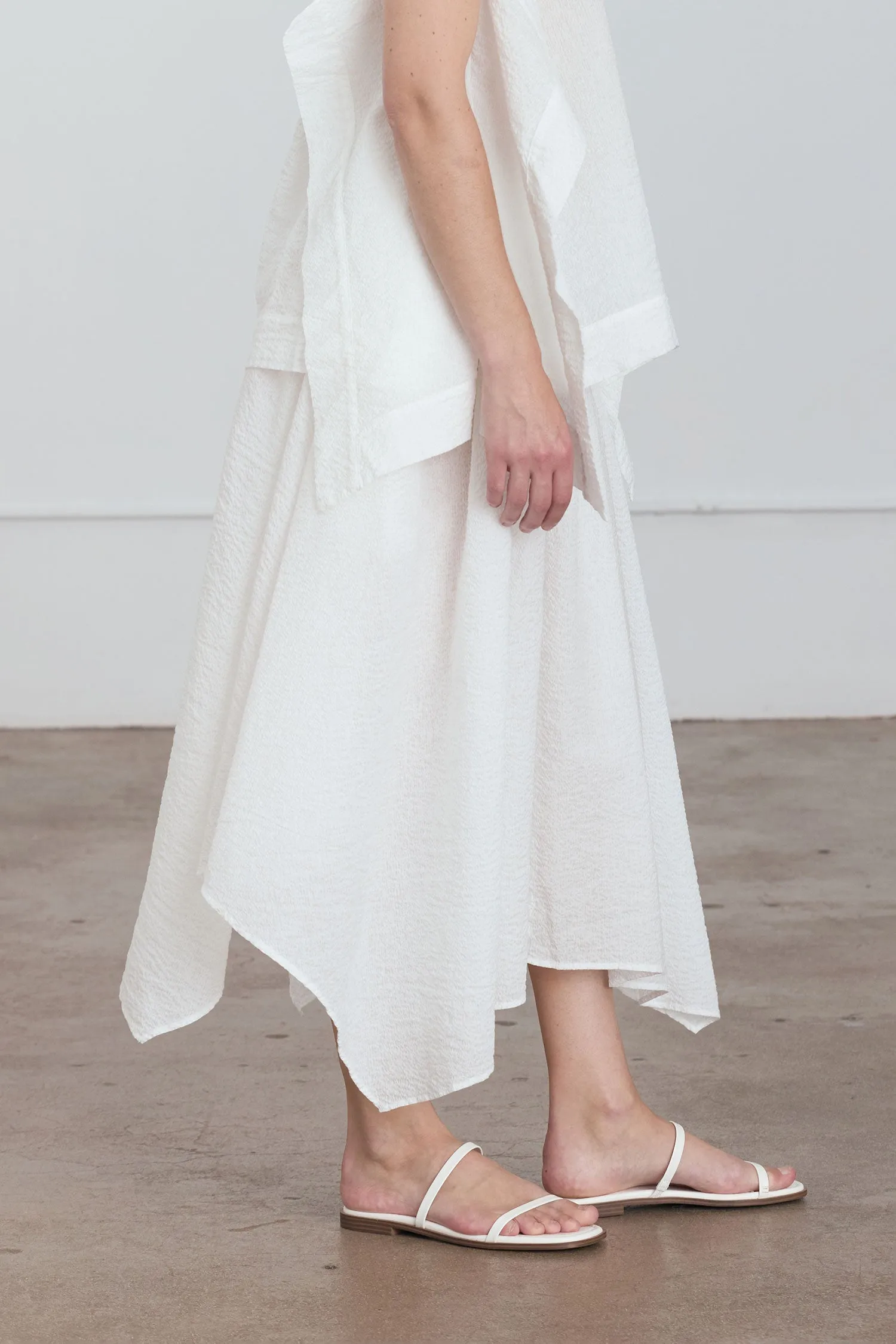 PAPER SKIRT / WHITE sold by Black Crane product image thumbnail 4