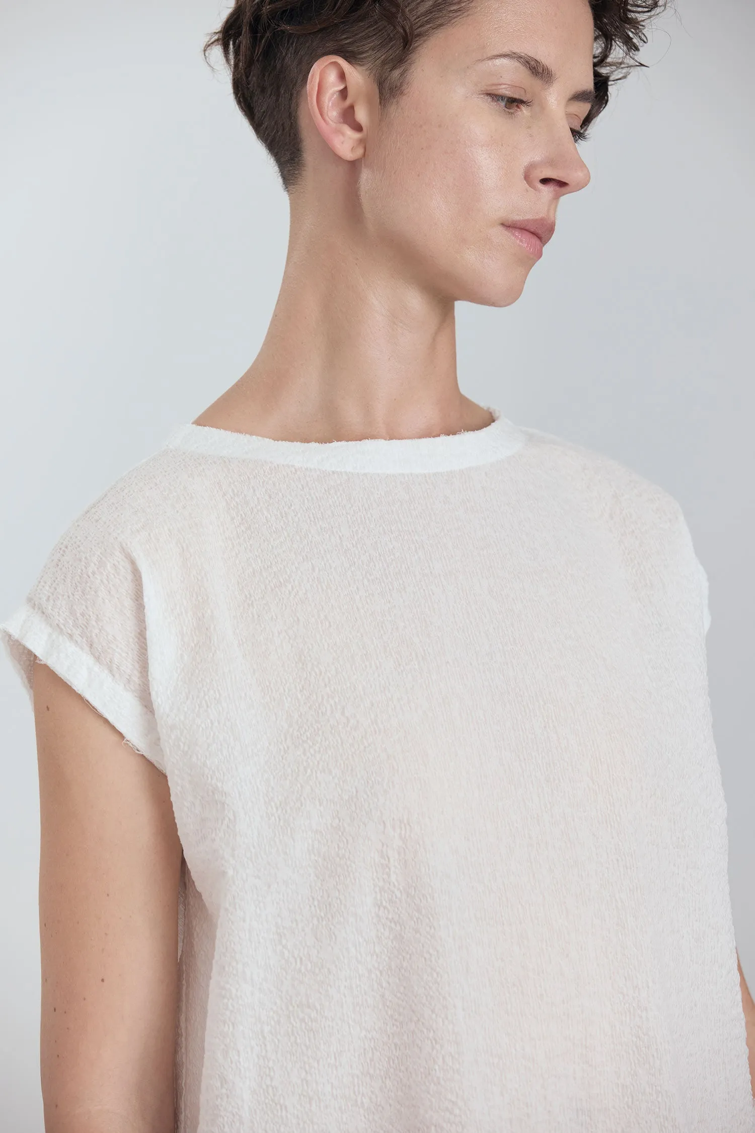 NO SLEEVE DRESS / WHITE sold by Black Crane product image thumbnail 4