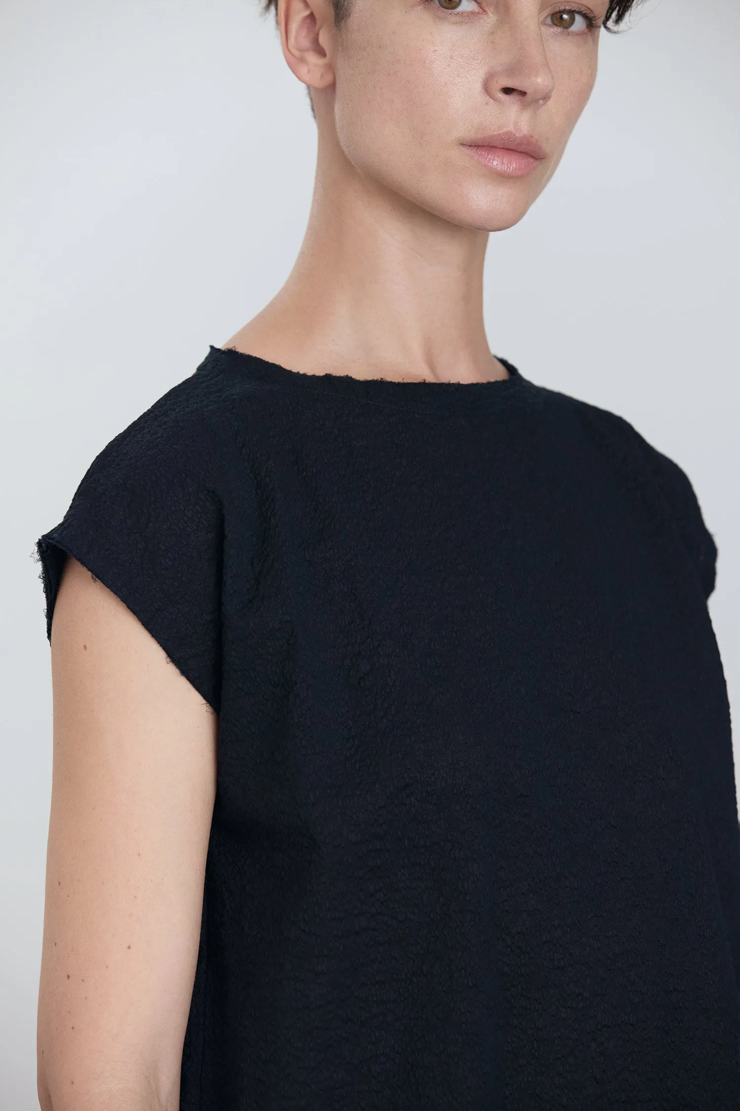NO SLEEVE DRESS / MIDNIGHT sold by Black Crane product image thumbnail 5