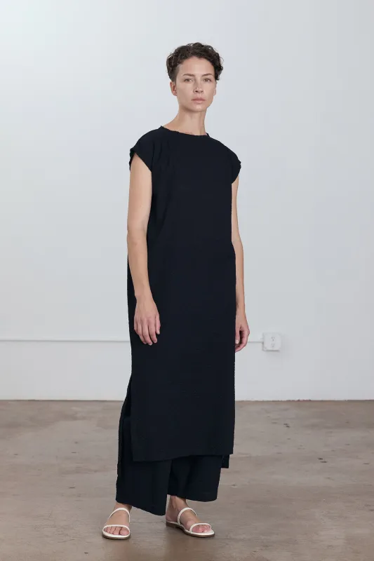 NO SLEEVE DRESS / MIDNIGHT made by Black Crane