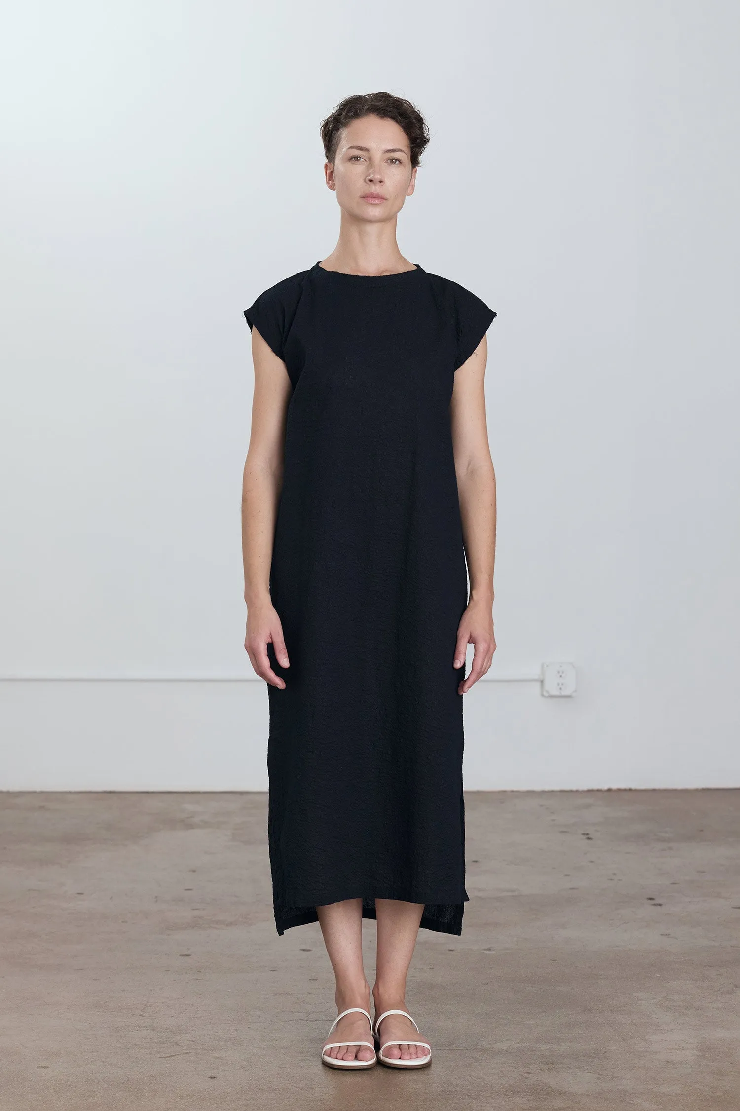 NO SLEEVE DRESS / MIDNIGHT sold by Black Crane product image thumbnail 3