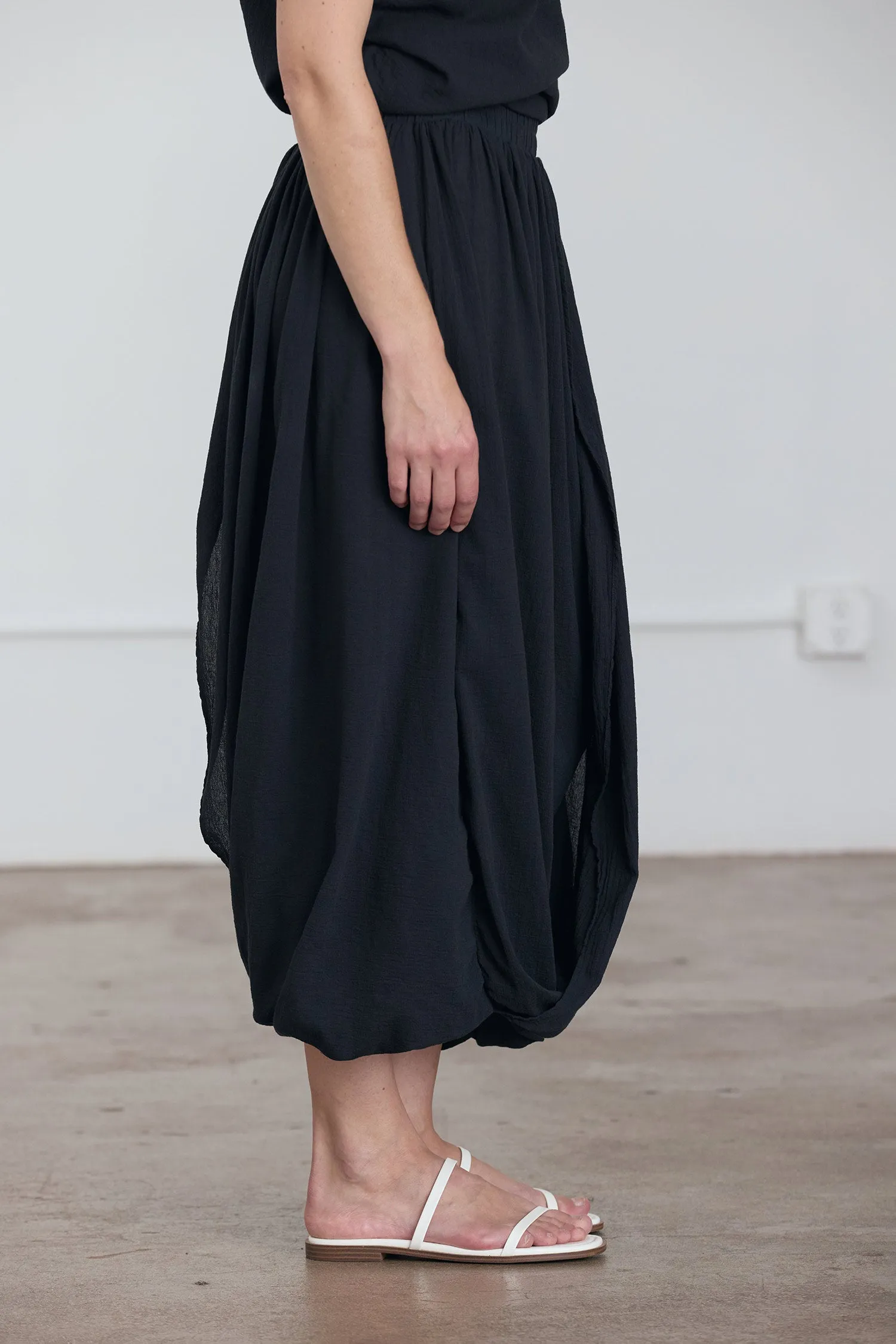 GREEK COLUMN SKIRT / SUMI BLACK sold by Black Crane product image thumbnail 3