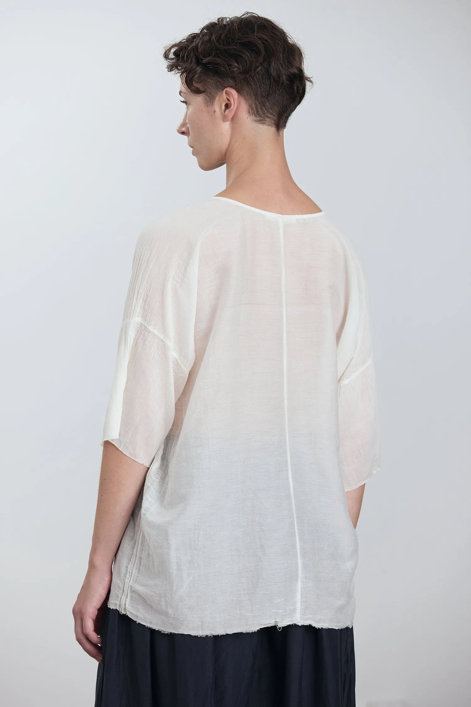 OVERSIZED TOP / WHITE sold by Black Crane product image thumbnail 4