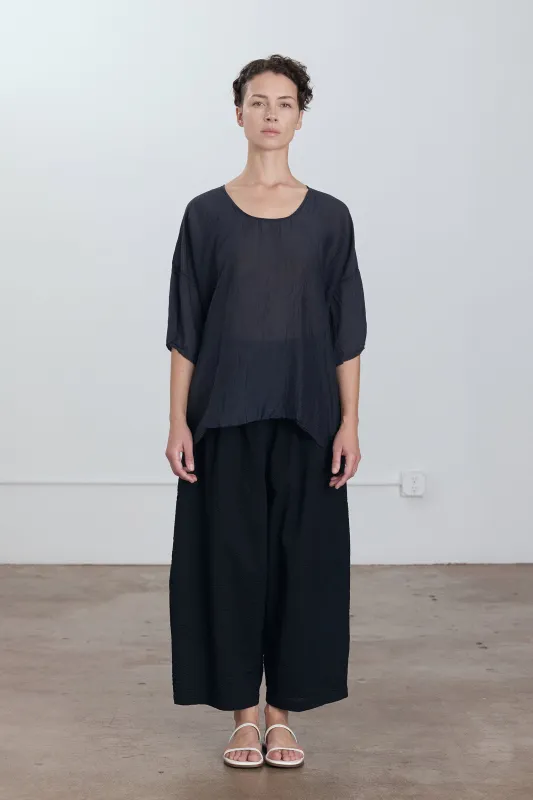 OVERSIZED TOP / FADED BLACK made by Black Crane