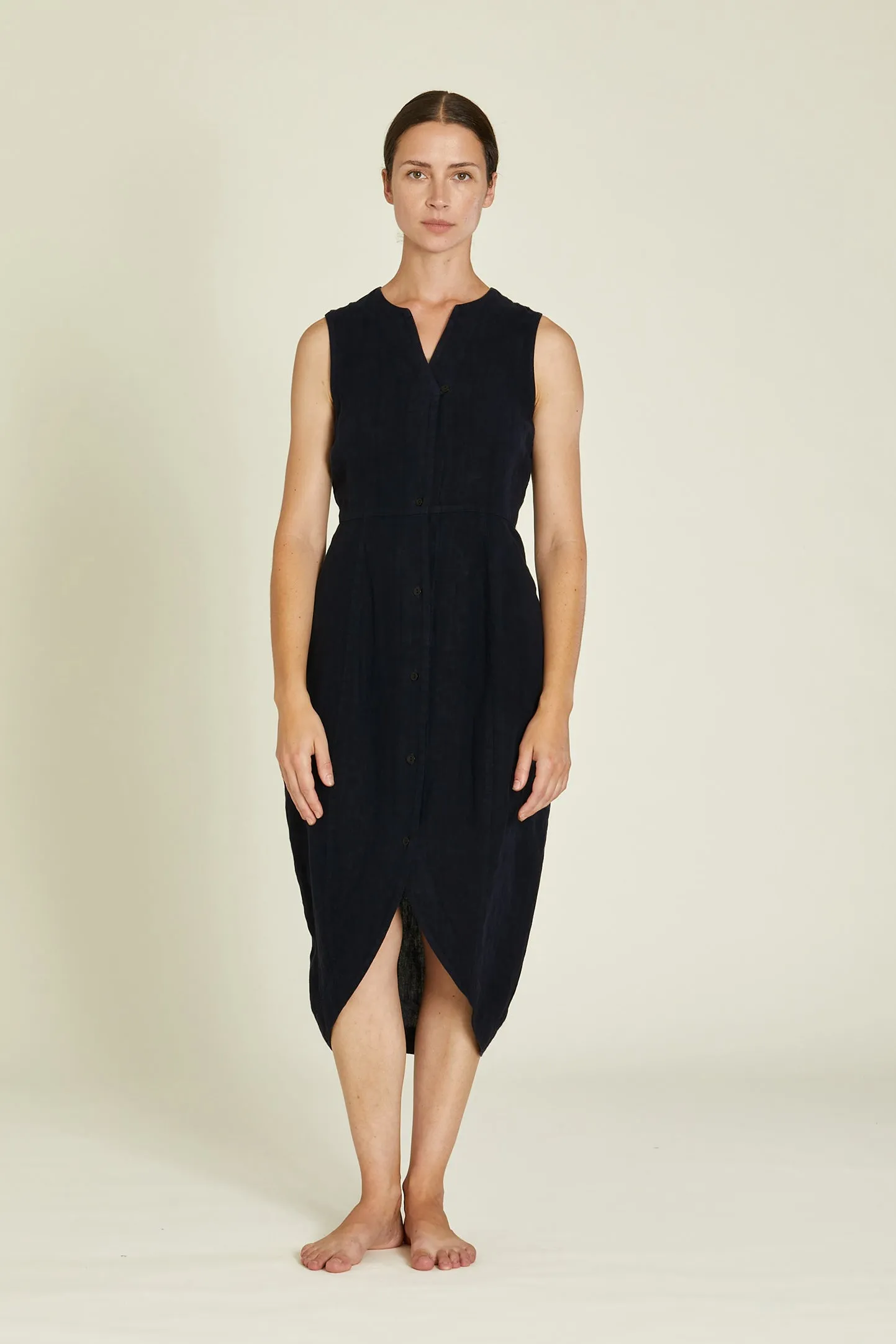 LINEN LEAF DRESS / BLACK / L-LFD26 sold by Black Crane