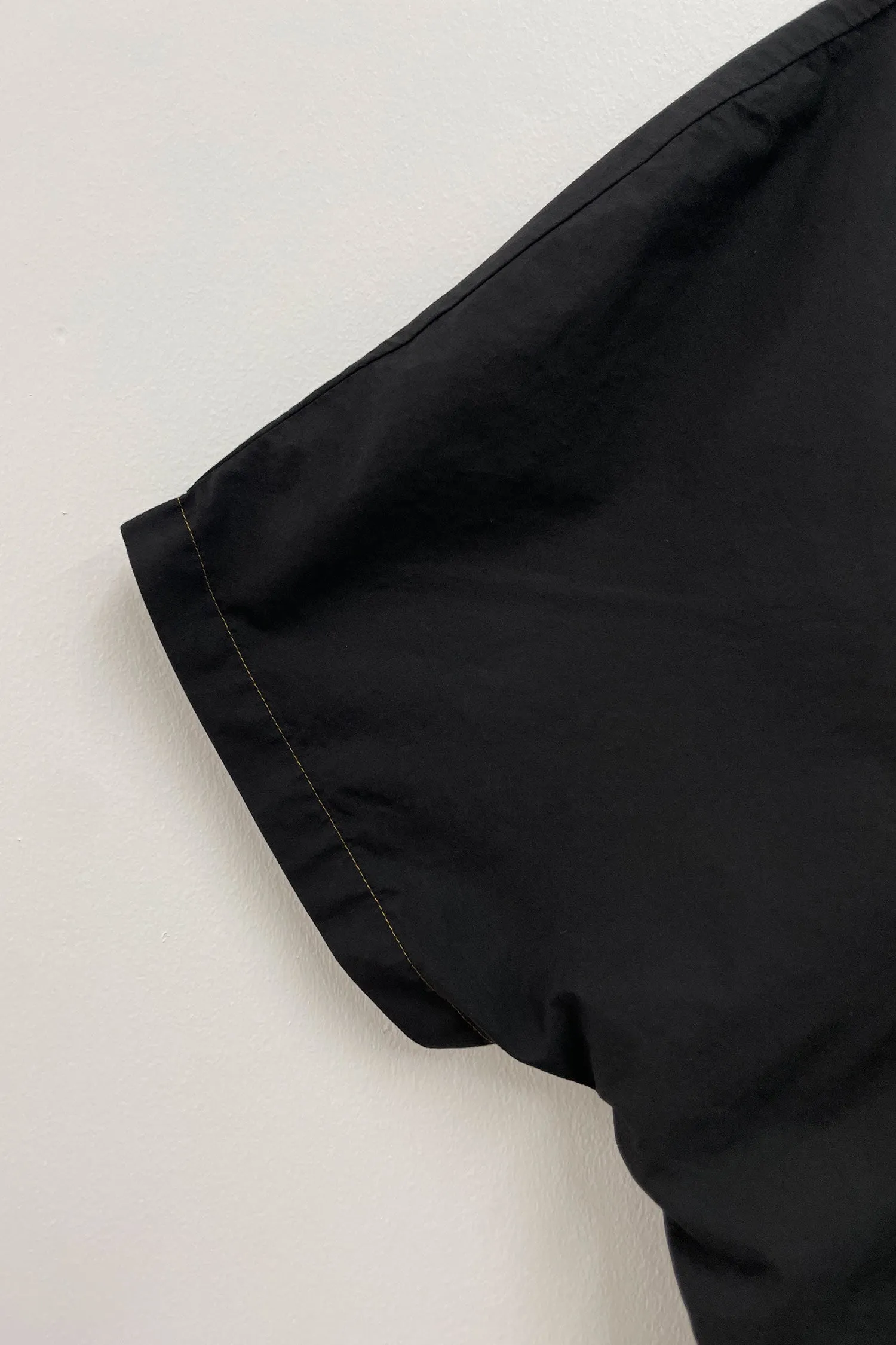 V-NECK TOP / BLACK / OCP-VT15 (CONTRASTED STITCHES) sold by Black Crane product image thumbnail 3