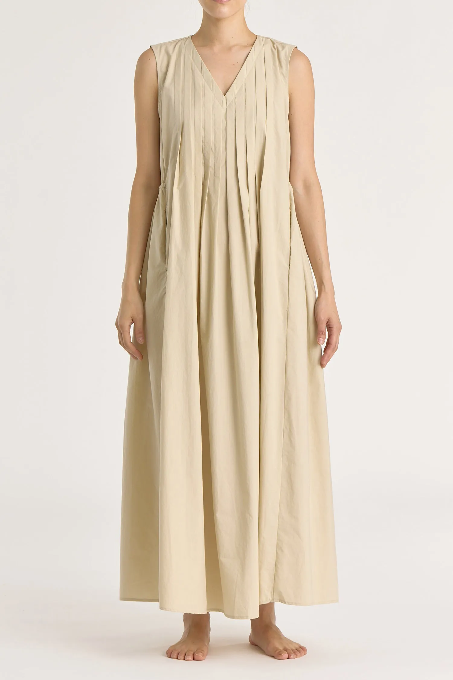PLEATED V NECK DRESS / OYSTER / C-TVD13 sold by Black Crane product image thumbnail 3