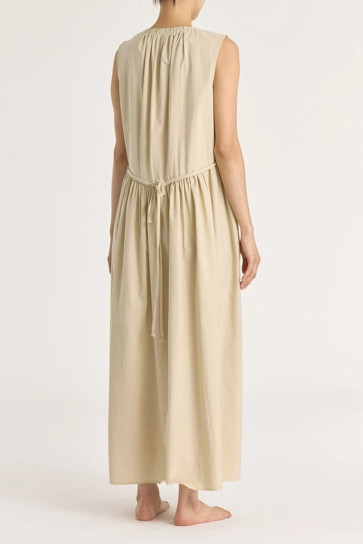 PLEATED V NECK DRESS / OYSTER / C-TVD13 sold by Black Crane product image thumbnail 5