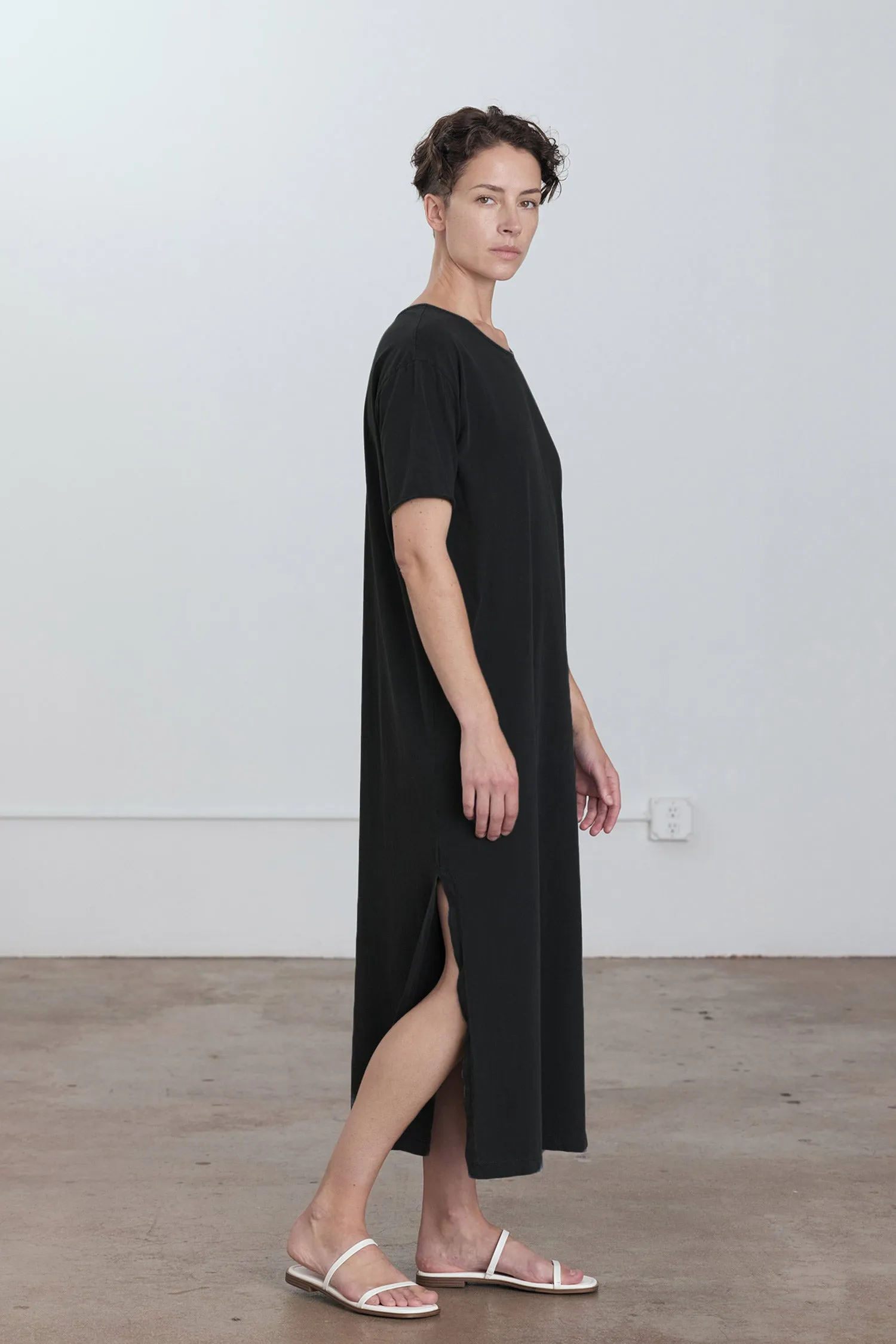 ORGANIC COTTON LONG TEE DRESS / BLACK / OC-LTD19 sold by Black Crane product image thumbnail 2