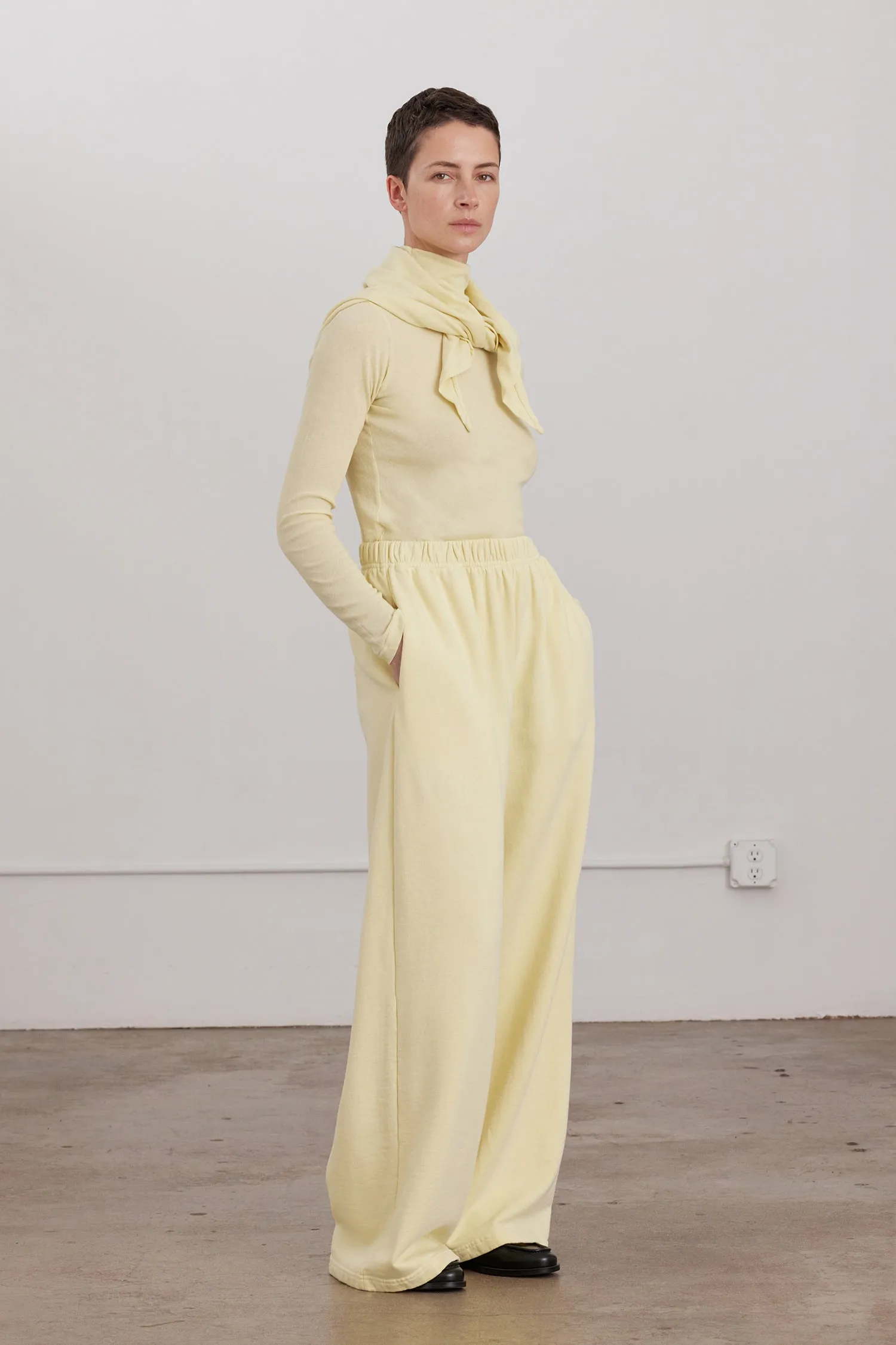 ORGANIC COTTON CASHMERE TRIANGLE SCARF / CUSTARD sold by Black Crane product image thumbnail 4