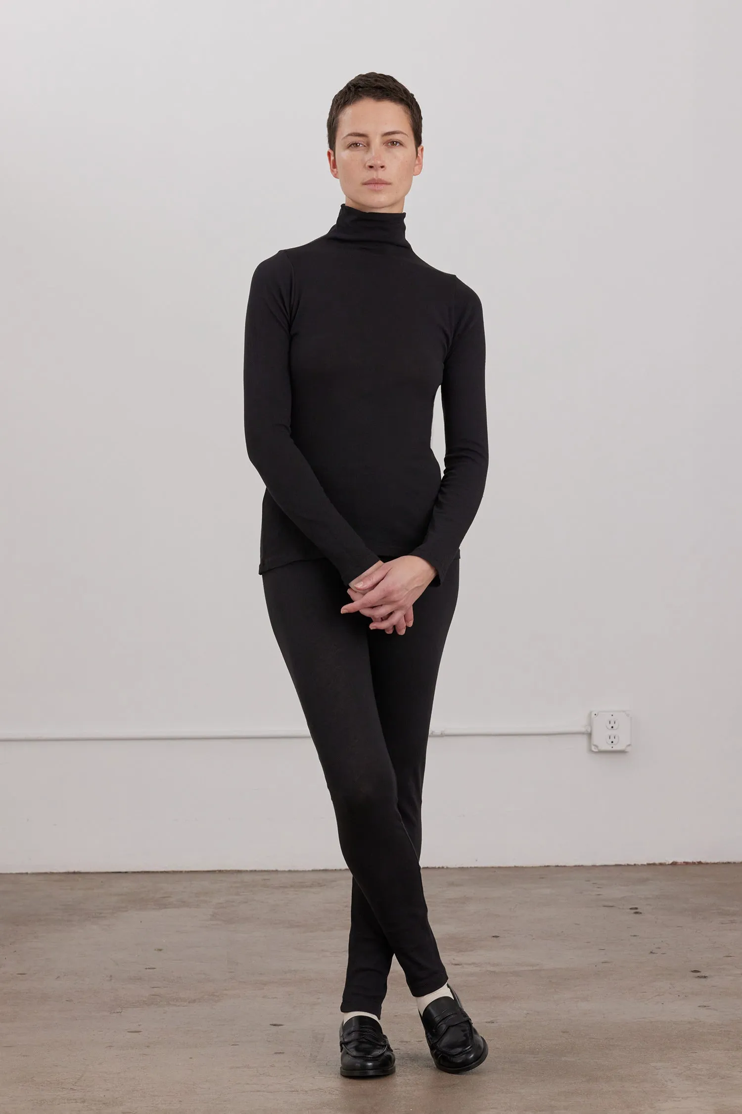 ORGANIC COTTON CASHMERE TURTLE NECK LONG SLEEVE / BLACK sold by Black Crane product image thumbnail 2