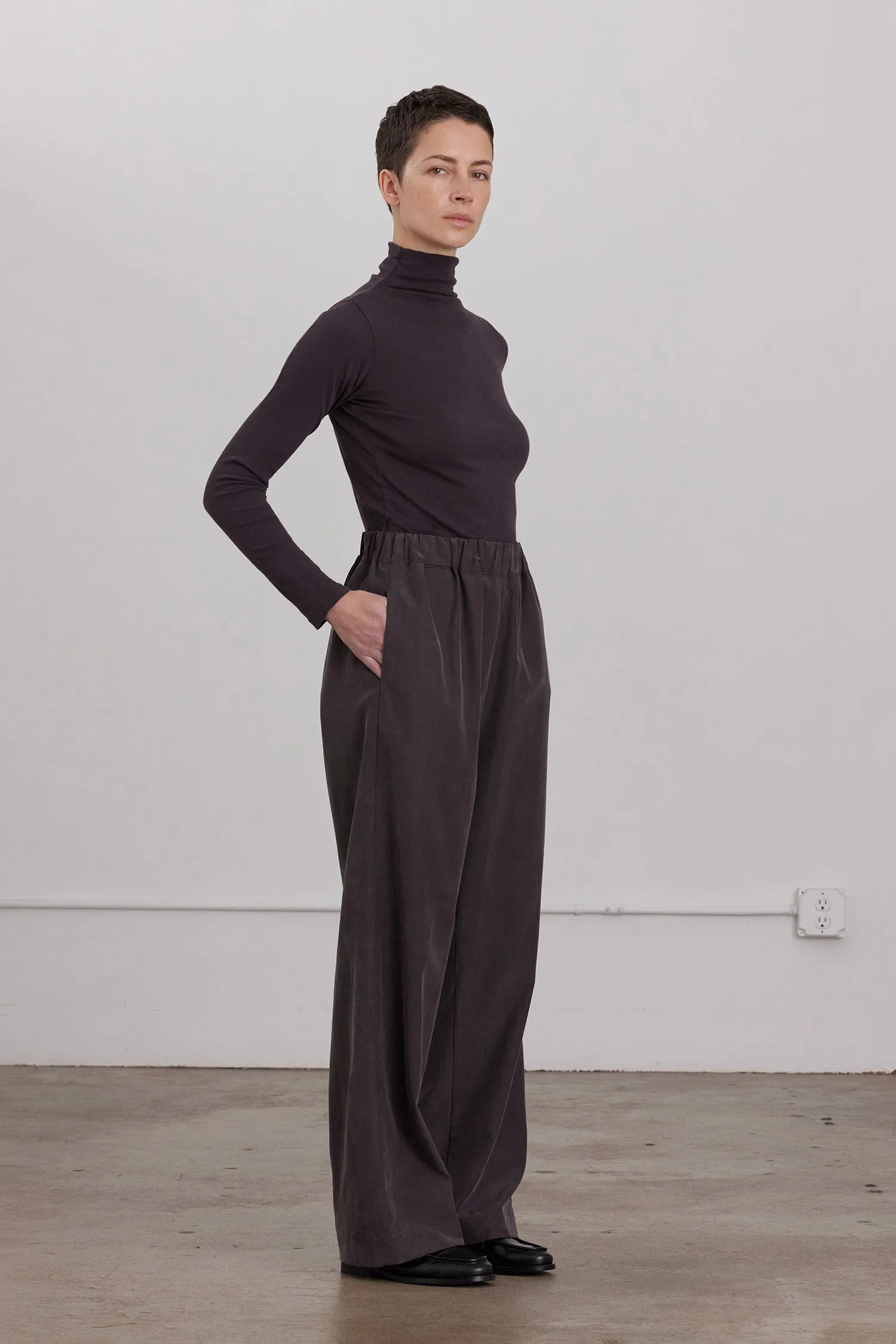 STRAIGHT PANTS / DK. PLUM sold by Black Crane