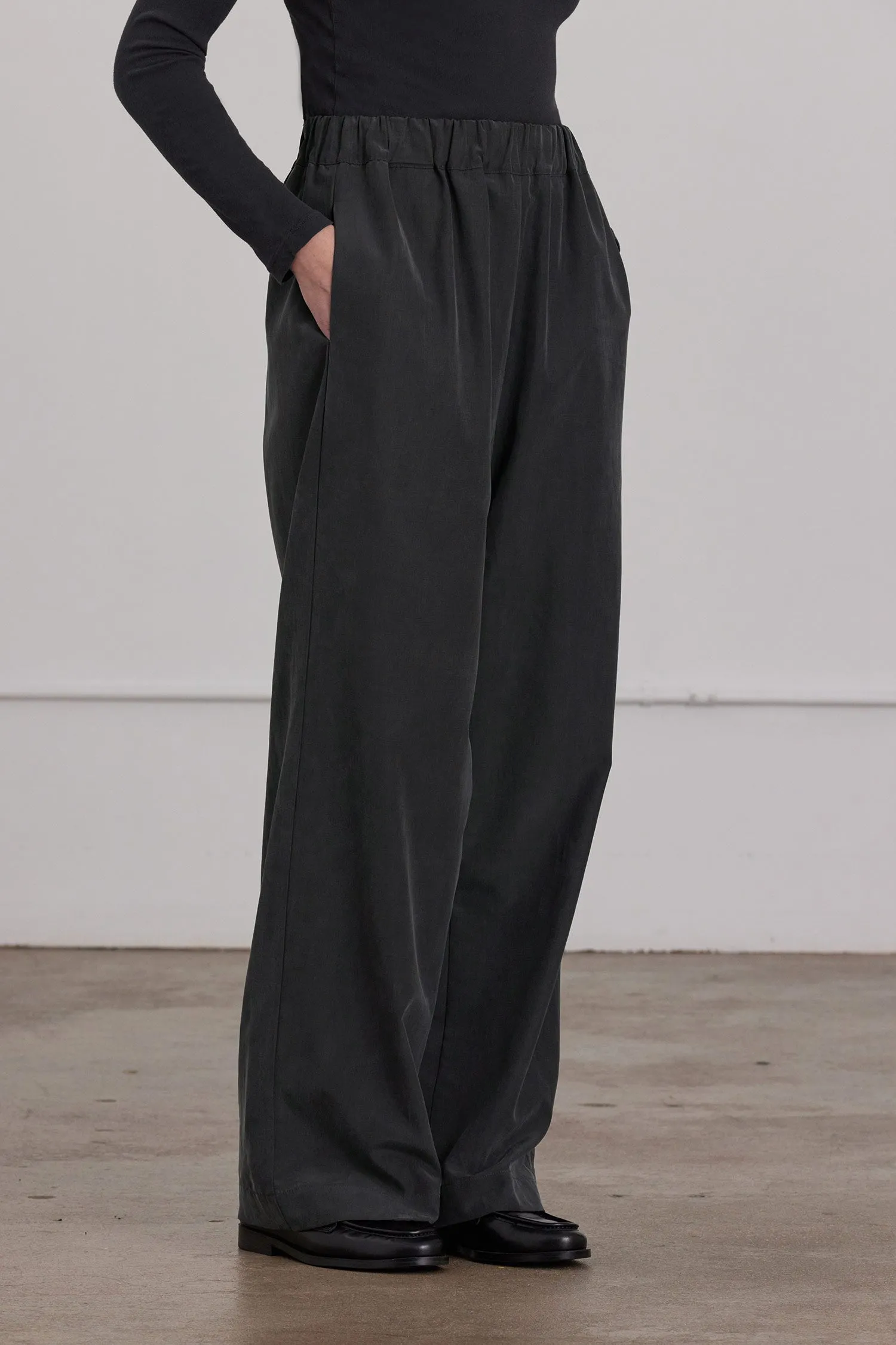 STRAIGHT PANTS / BLACK sold by Black Crane product image thumbnail 3