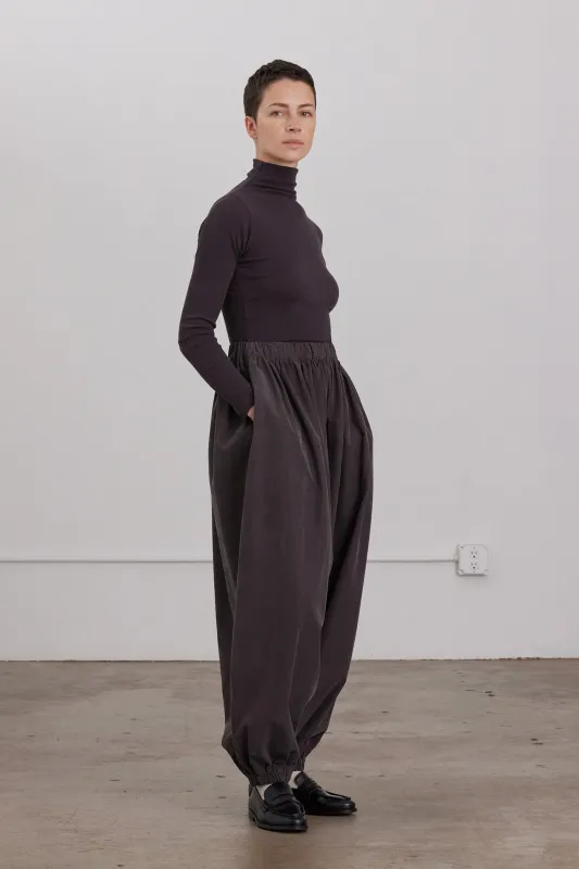 LANTERN PANTS / DK. PLUM made by Black Crane