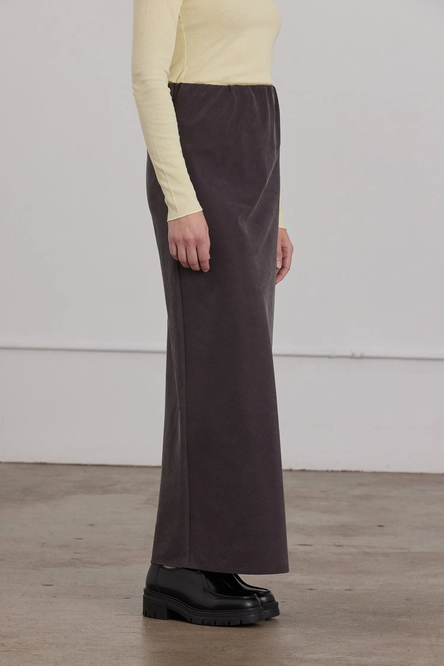 BIAS SKIRT / DK. PLUM sold by Black Crane product image thumbnail 3