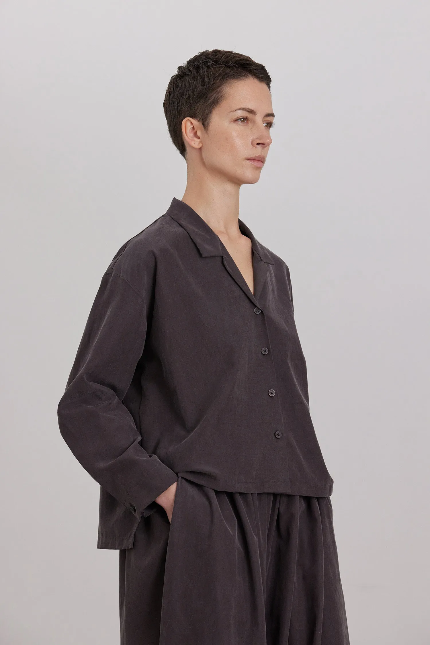 CROPPED L/S SHIRTS / DK. PLUM sold by Black Crane