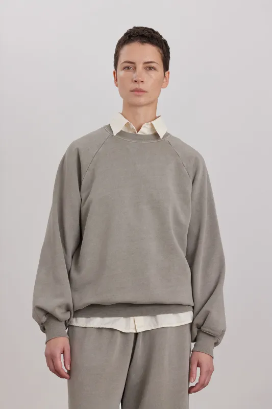ORGANIC COTTON CASHMERE RAGLAN SWEATSHIRT / STONE made by Black Crane