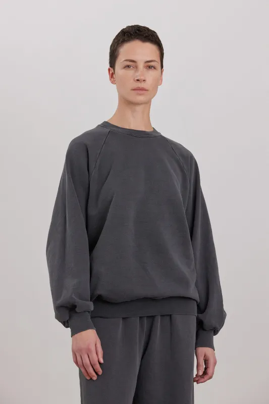 ORGANIC COTTON CASHMERE RAGLAN SWEATSHIRT / INDIGO made by Black Crane