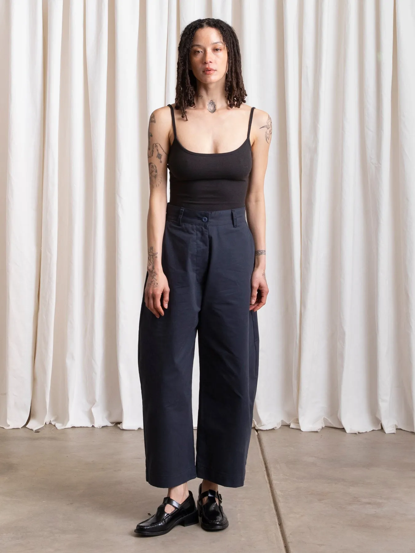 LOOSE BARREL PANT - NAVY sold by Ali Golden product image thumbnail 4
