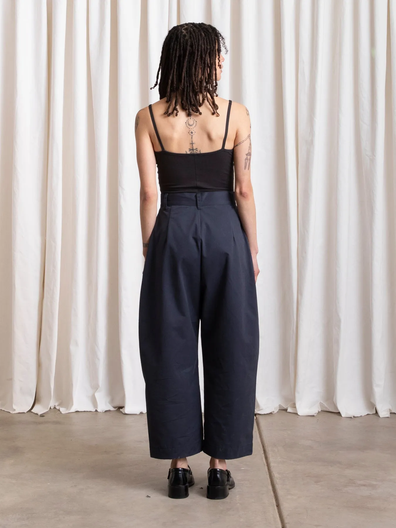 LOOSE BARREL PANT - NAVY sold by Ali Golden product image thumbnail 5