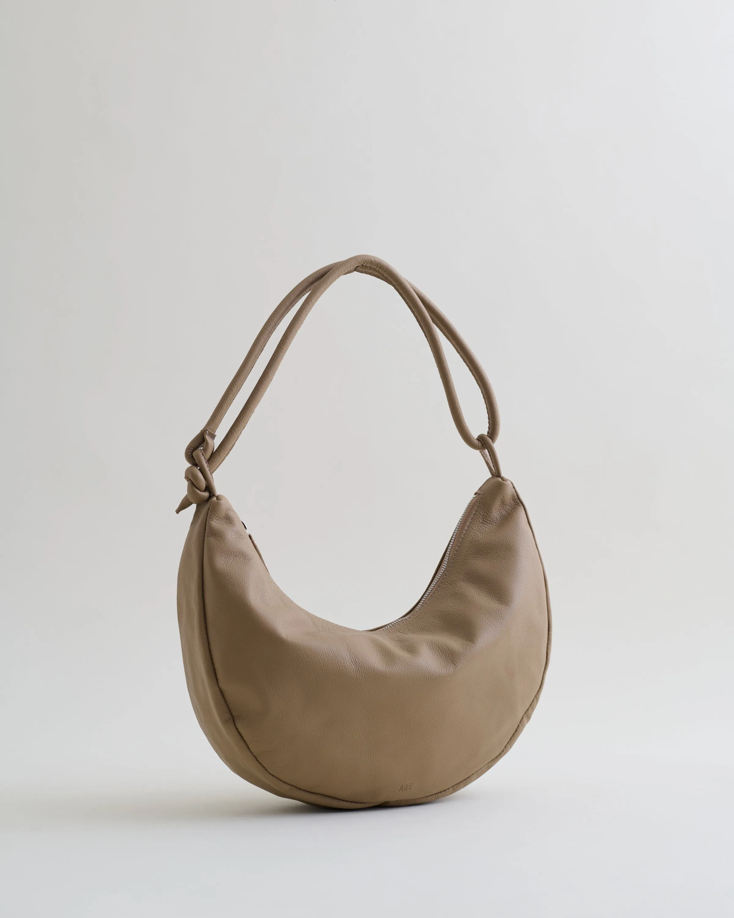 Large Bow SS25 sold by Are Studio product image thumbnail 2