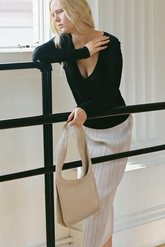 Clara made by Are Studio