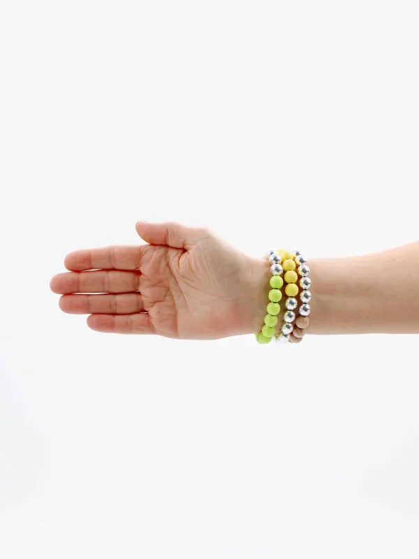 Perlen silver/wood bracelet, lime set made by Ina.seifart