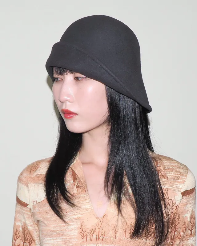 Crown Hat in Deep Grey made by CLYDE