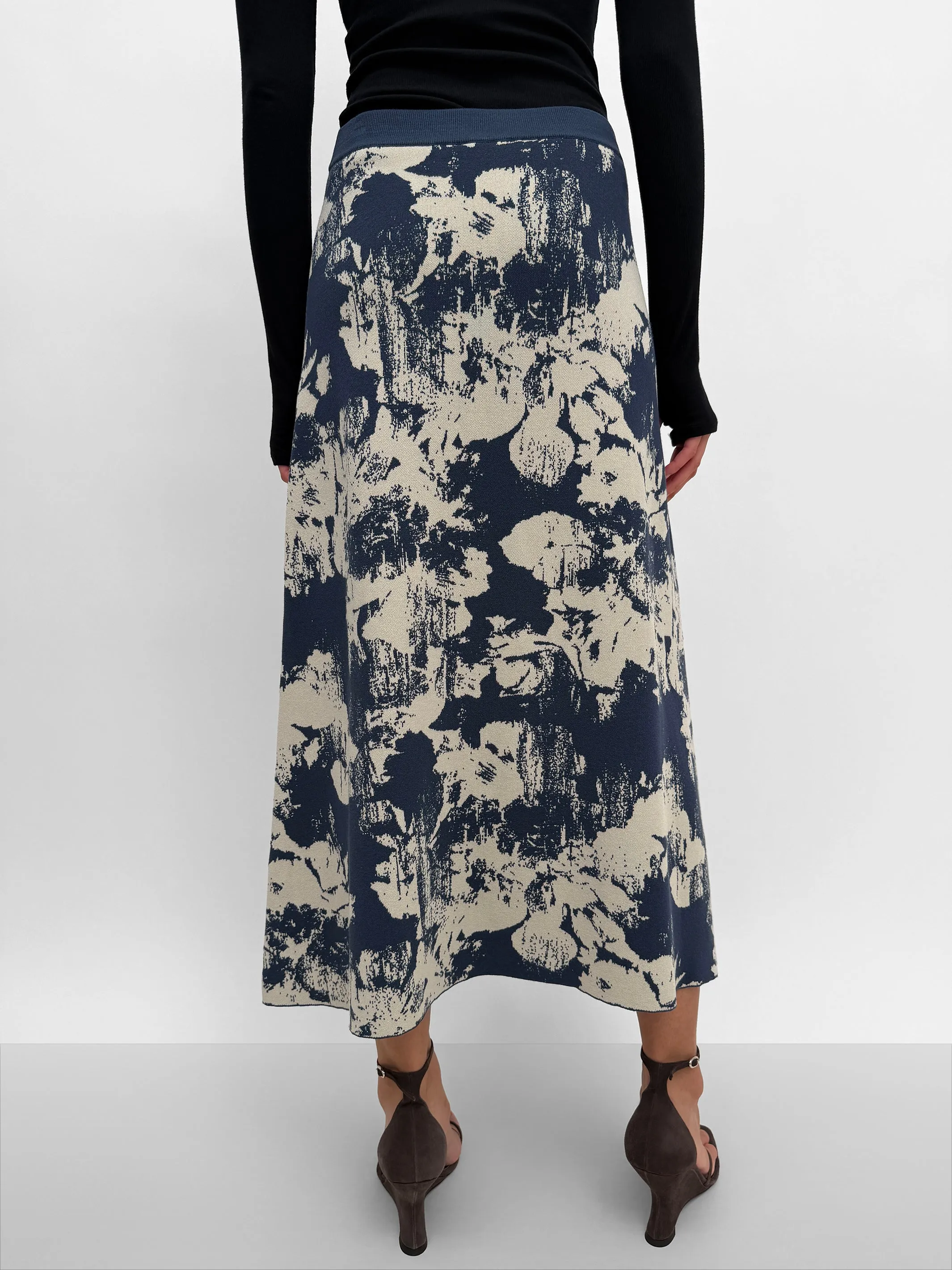 The Flora jacquard knit skirt sold by Rodebjer product image thumbnail 3