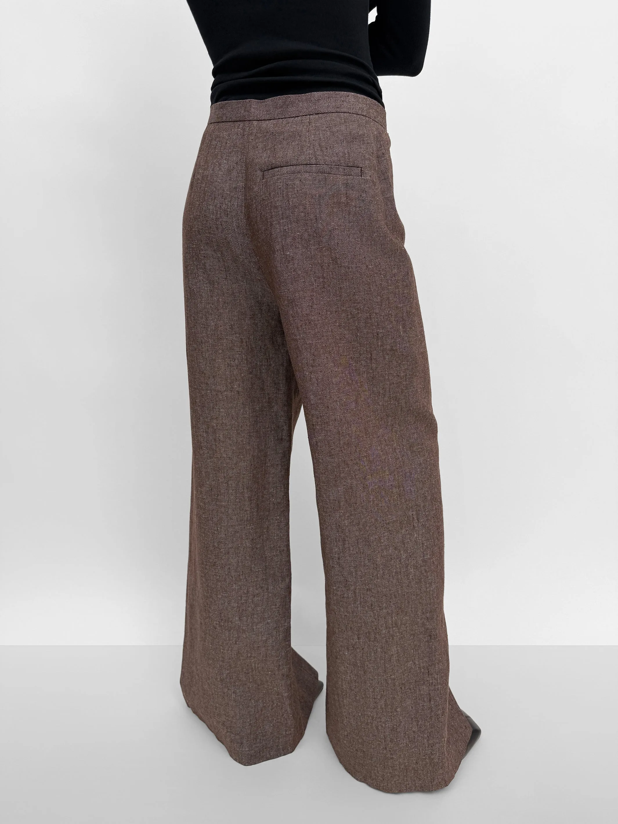 The Rubin lino twill pant sold by Rodebjer product image thumbnail 3
