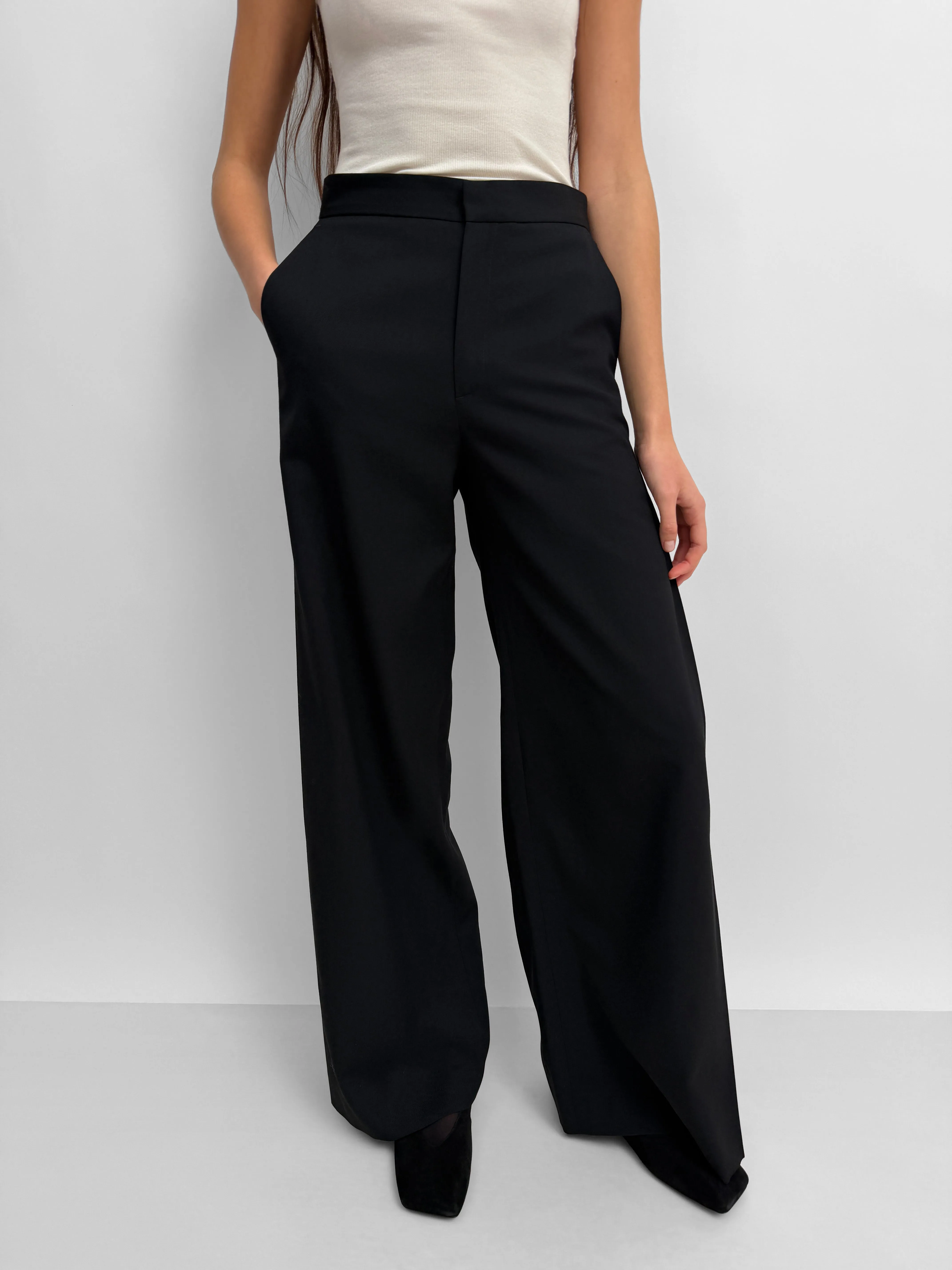 The Nora fluid pant sold by Rodebjer product image thumbnail 2