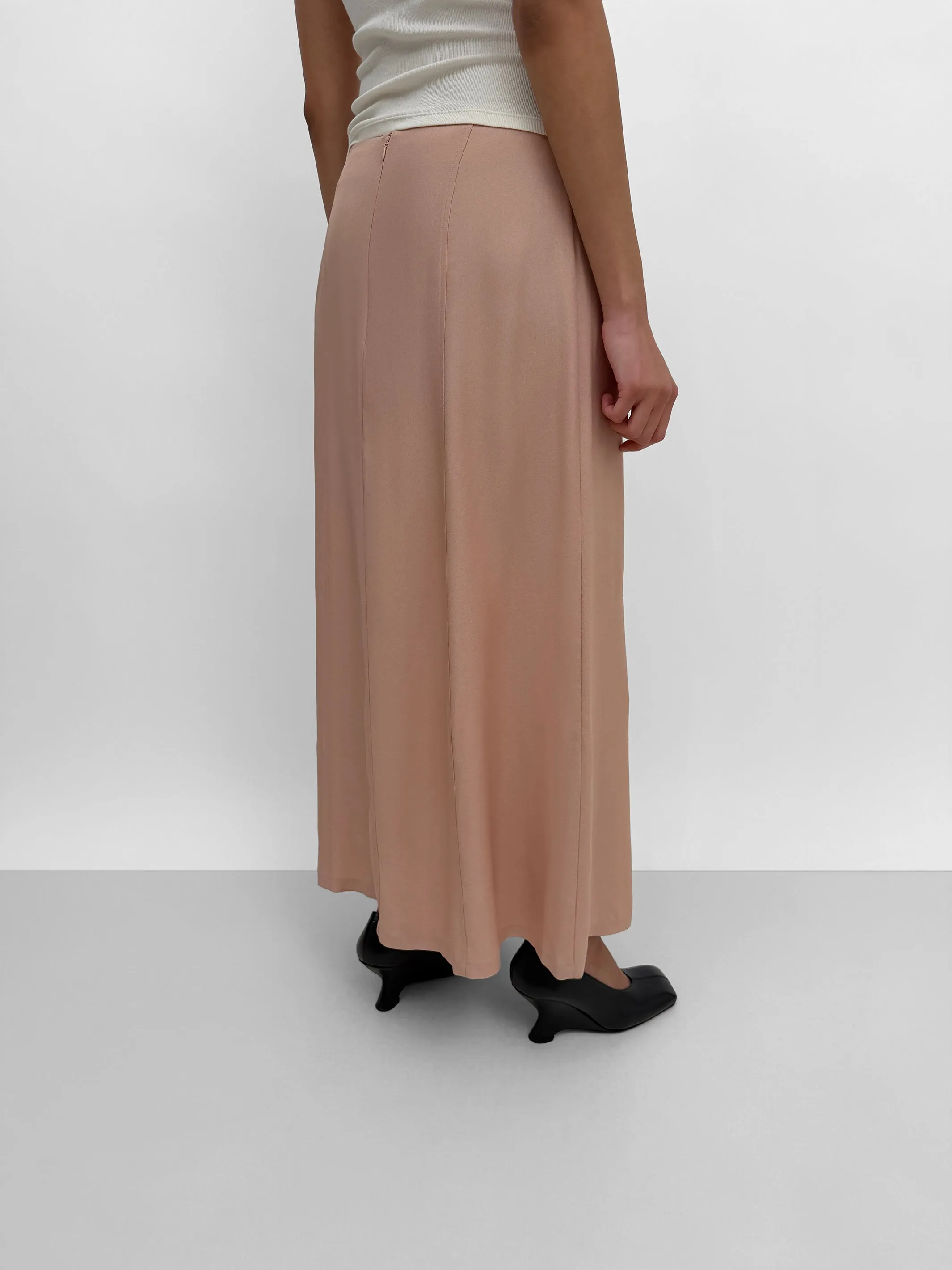The Marielle fluid bell skirt sold by Rodebjer product image thumbnail 3