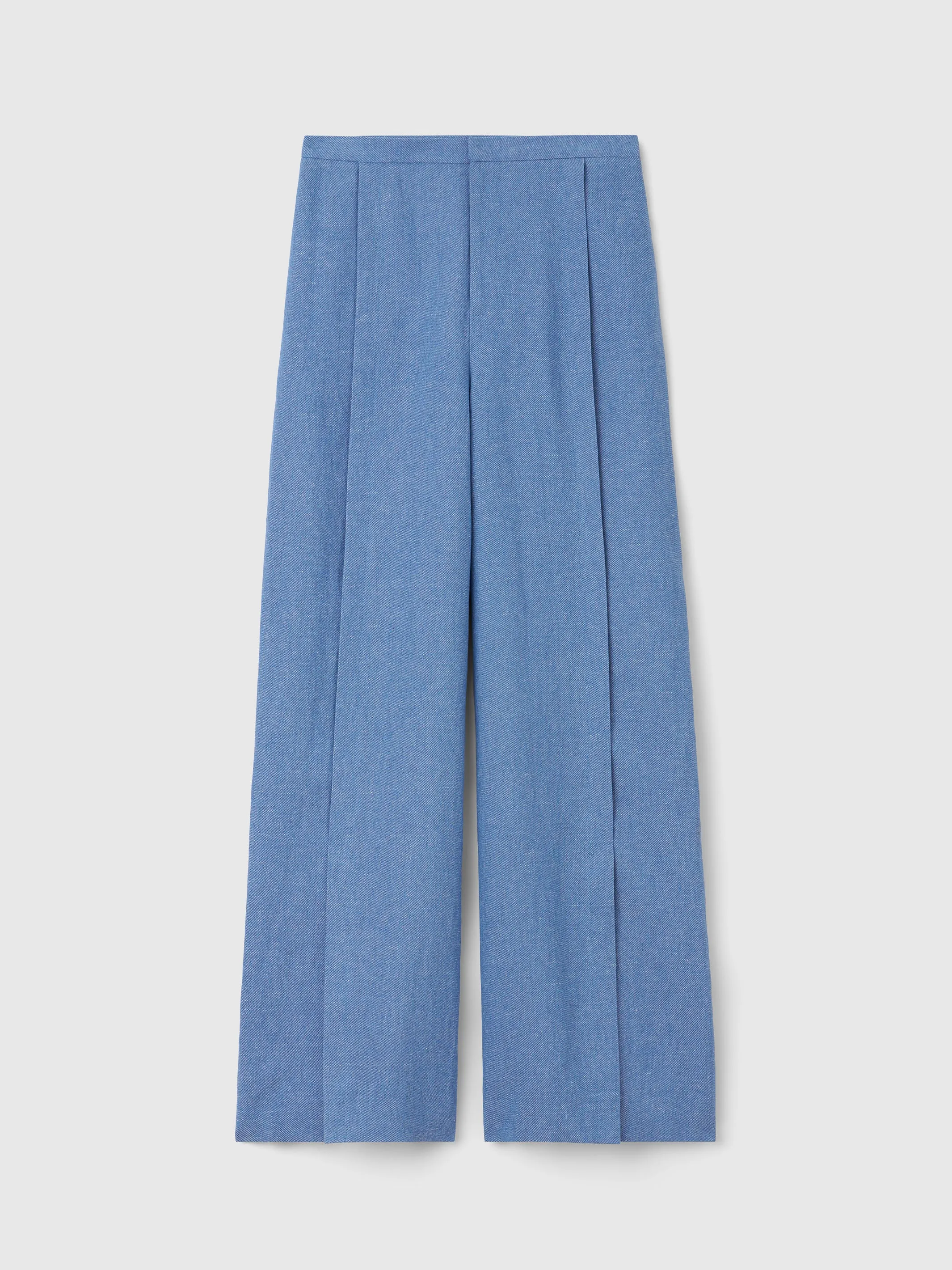 The Rubin Lino front slit pant sold by Rodebjer