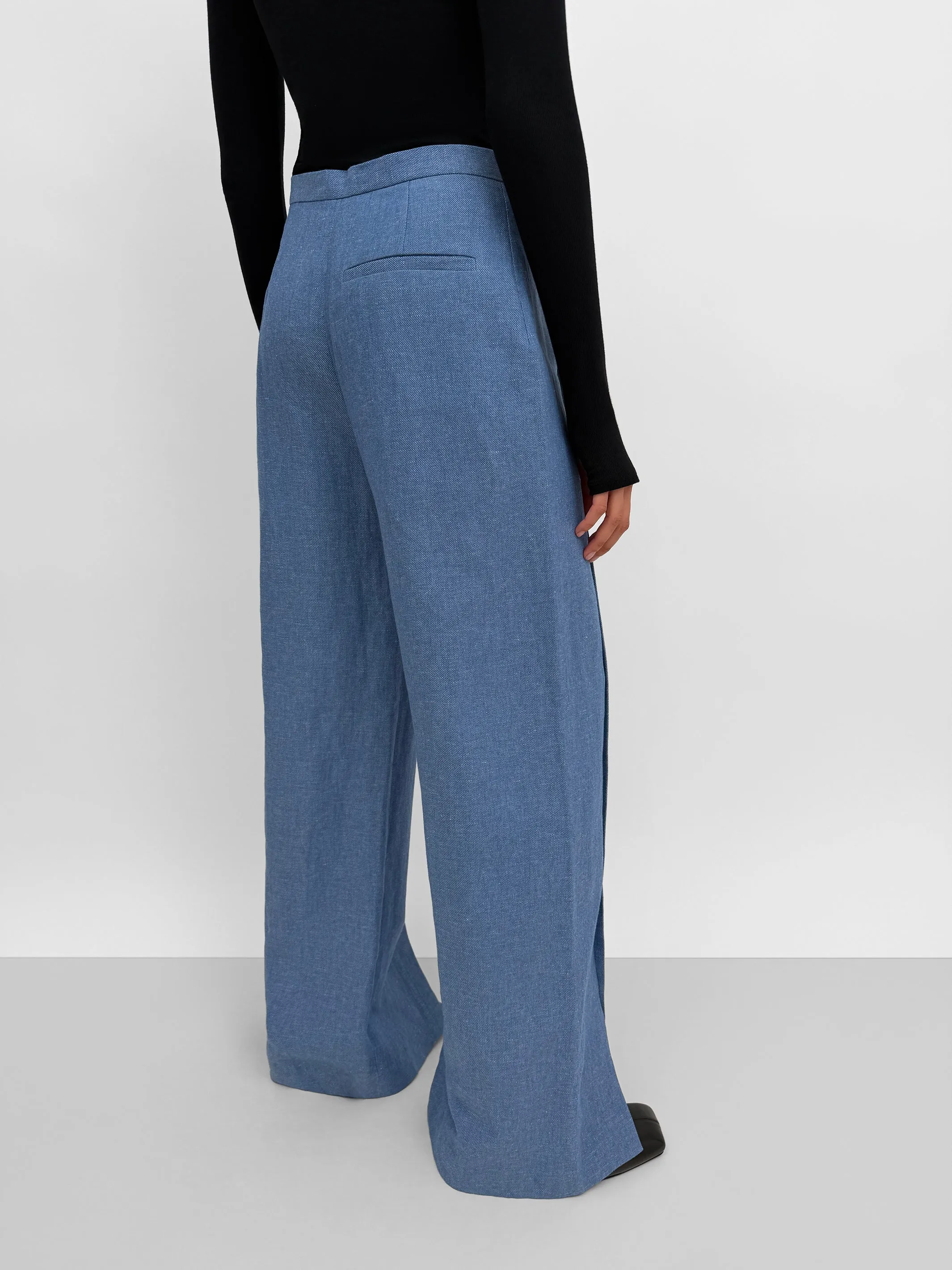 The Rubin Lino front slit pant sold by Rodebjer product image thumbnail 3