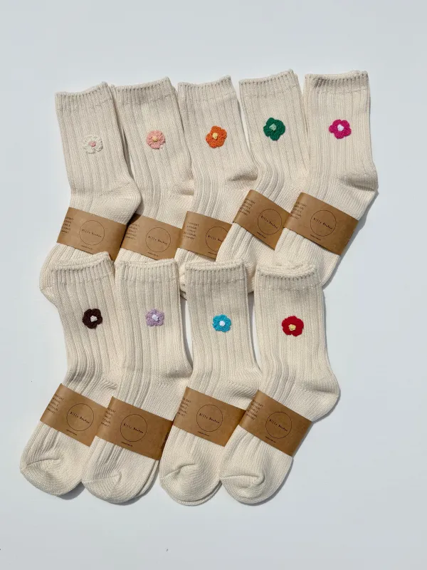 CROCHET HAPPY FLOWER SOCKS made by Billy Bamboo