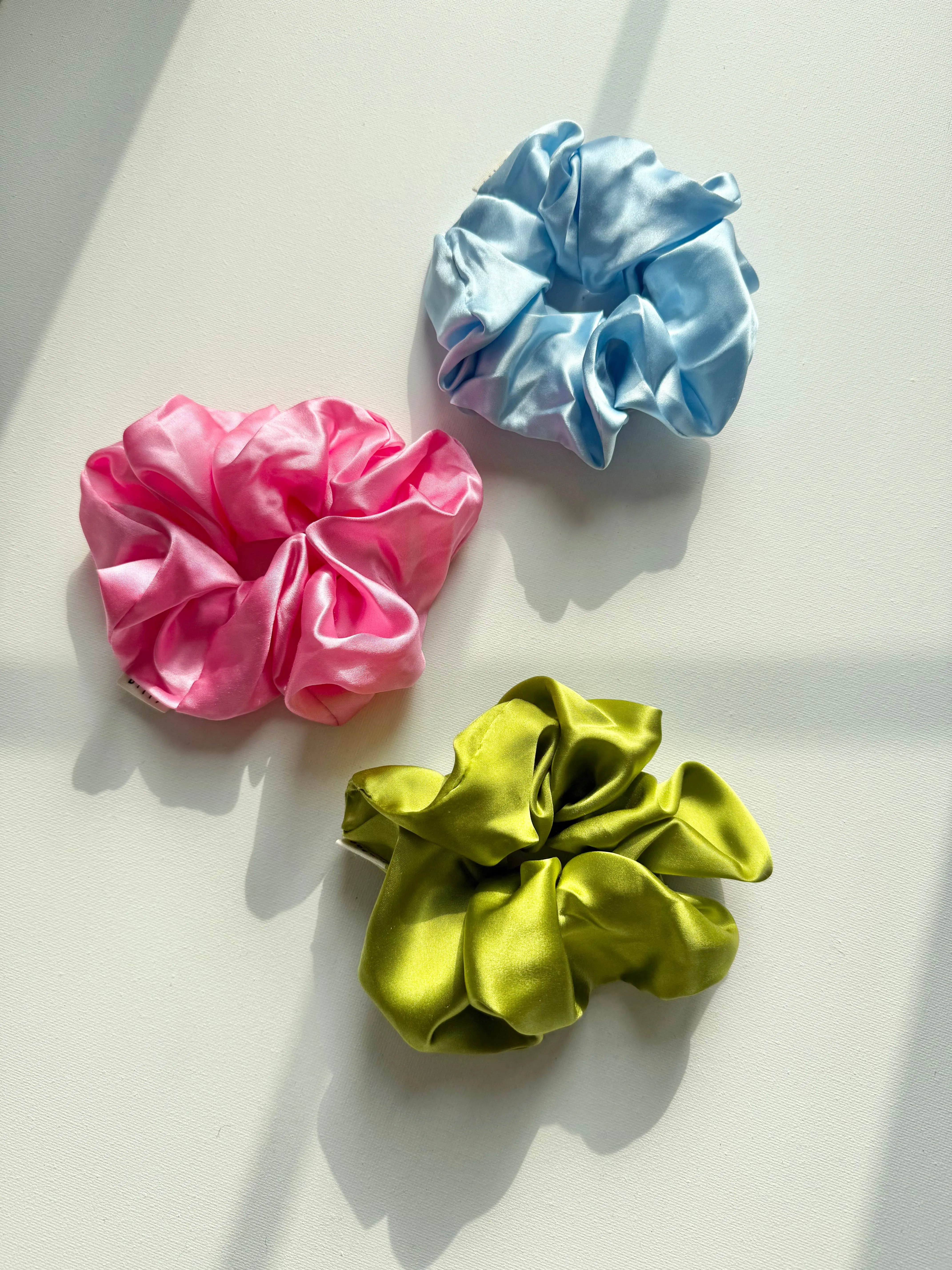PURE SILK SCRUNCHIES sold by Billy Bamboo product image thumbnail 4