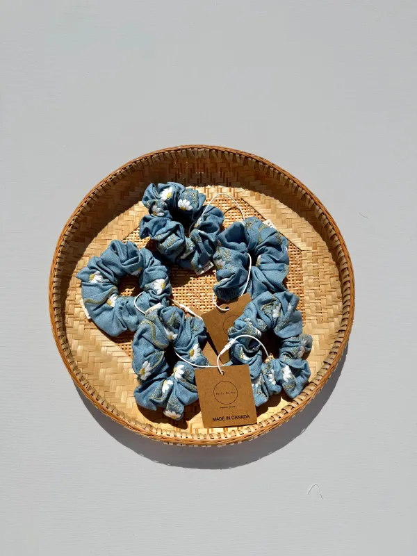 EMBROIDERED DAISY DENIM SCRUNCHIE made by Billy Bamboo