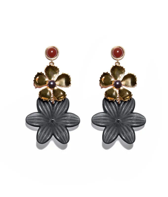 Daisy Chain Earrings in Black made by Lizzie Fortunato