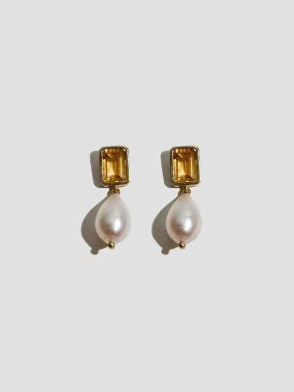 Imperial Pearl Earrings made by Loren Stewart