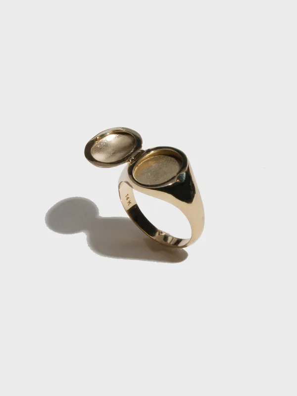 Locket Signet made by Loren Stewart