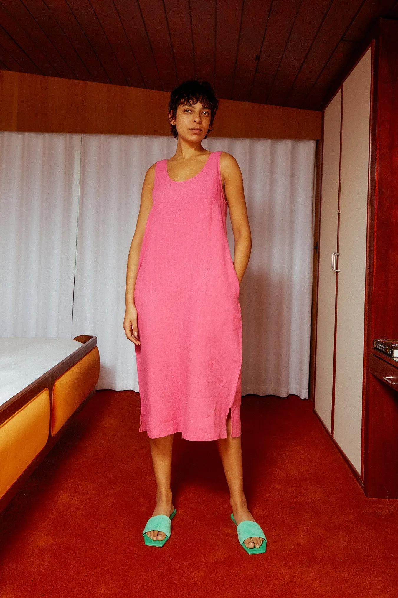 Basic Linen Shift Dress Fuchsia sold by LF Markey product image thumbnail 3