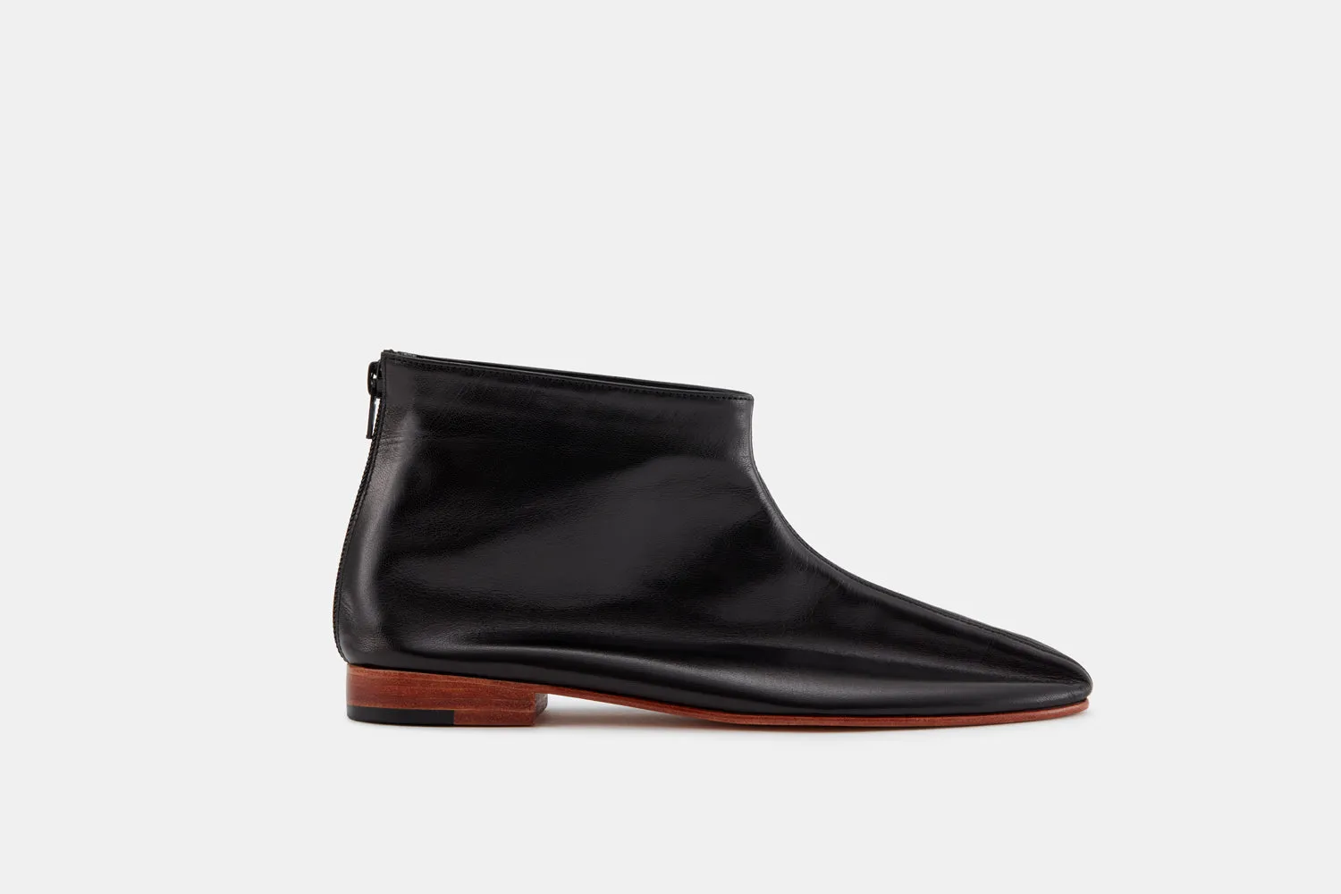 Leone Black sold by Martiniano