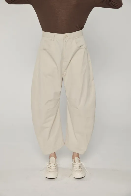 Seemed barrel pants sold by amente