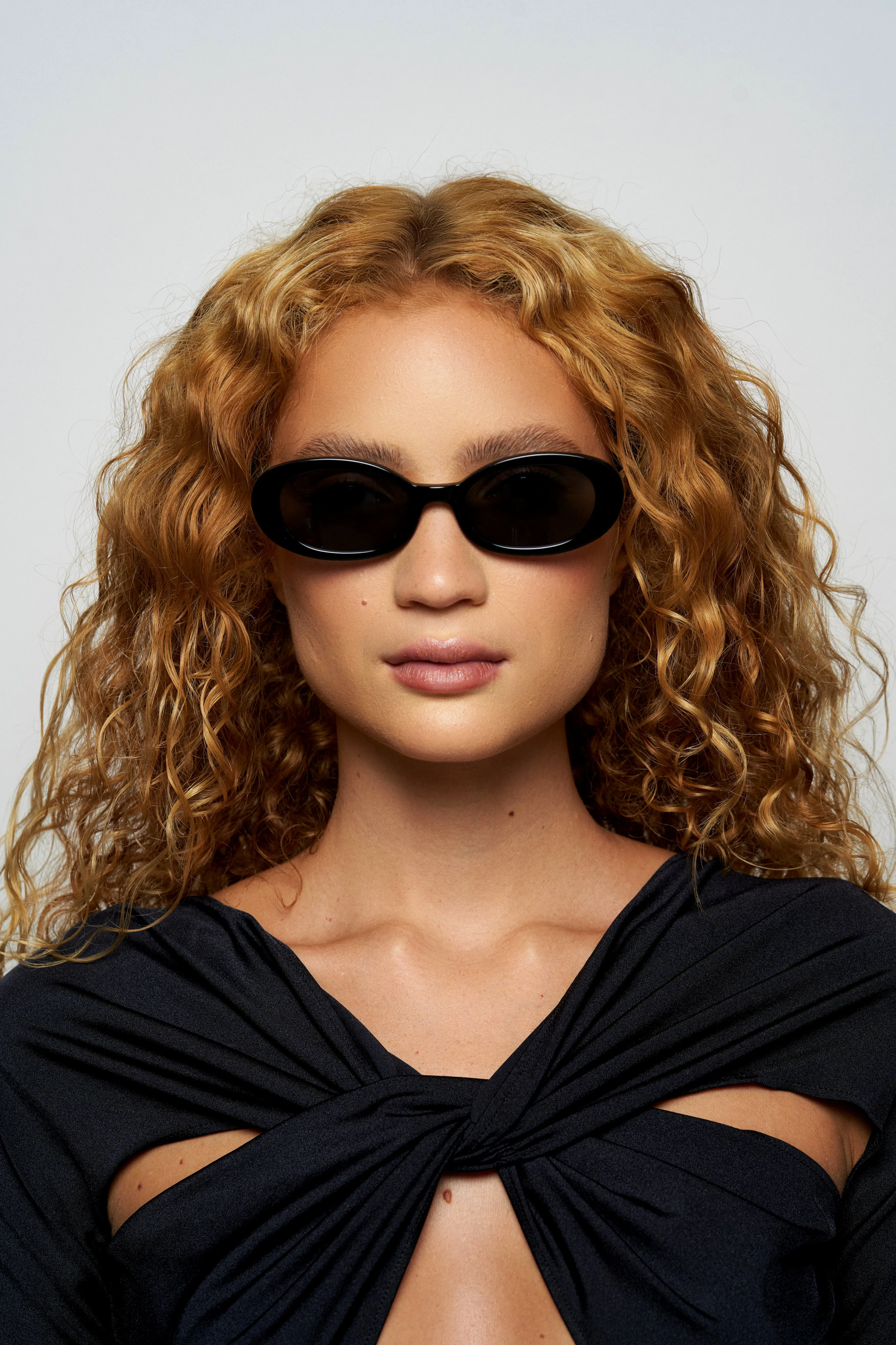 Lyric Leigh in Gloss Black sold by Elisa Johnson product image thumbnail 3