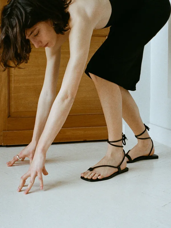 Elisa in Black sold by LOQ