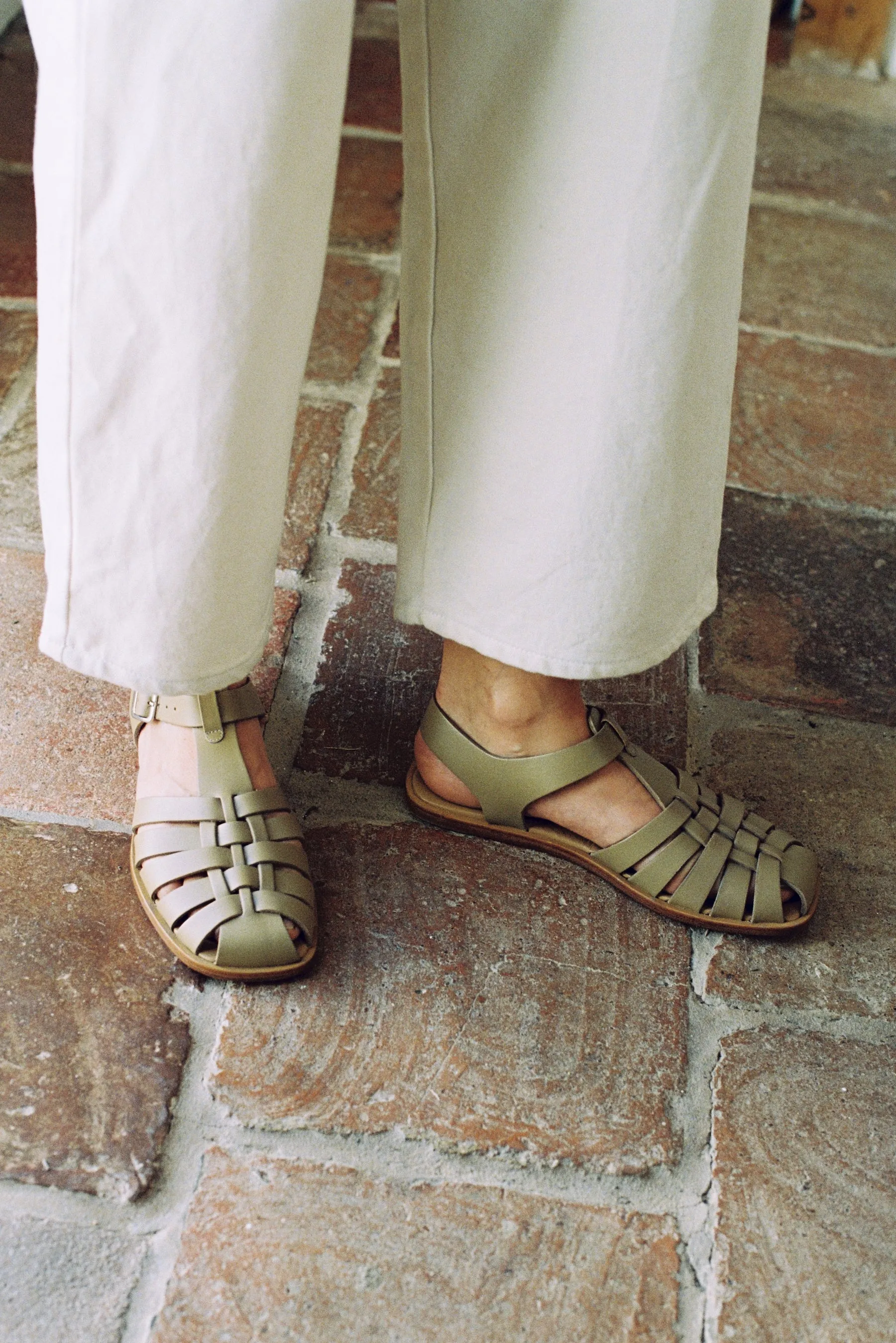 Rio in Taupe sold by LOQ product image thumbnail 3