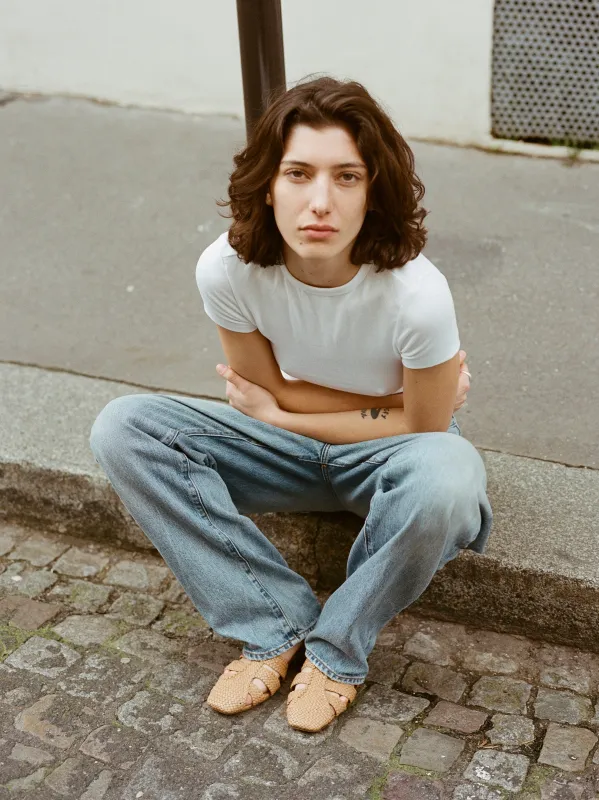 Arlo in Dune sold by LOQ